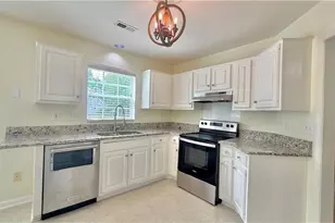 3409 Bent Creek Ct, Greensboro, NC 27410 - Photo 12