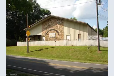 1267 E Salisbury Street, Asheboro, NC 27203 - Photo 16
