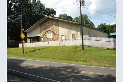 1267 E Salisbury Street, Asheboro, NC 27203 - Photo 18