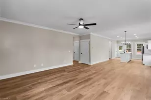 1606 Youngs Mill Rd, Greensboro, NC 27406 - Photo 4