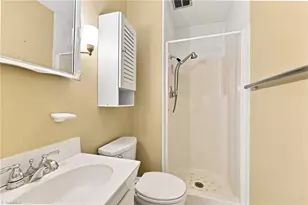 4112 Beckford Dr, Greensboro, NC 27407 - Photo 24