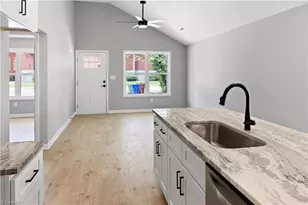 45 Mill St, Lexington, NC 27295 - Photo 8