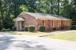 1218 Foxfire Dr, Greensboro, NC 27410 - Photo 32