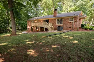 1218 Foxfire Dr, Greensboro, NC 27410 - Photo 30