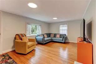3920 Daye Dr, Greensboro, NC 27407 - Photo 8