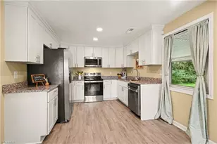 5075 Wilson View Dr, Archdale, NC 27263 - Photo 4