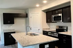 670 Oakwood Cir, Lexington, NC 27295 - Photo 2