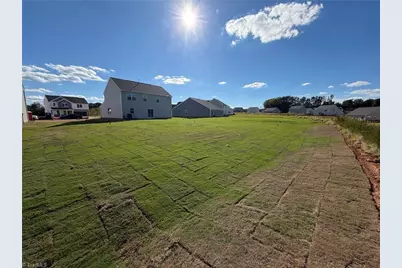 131 Primrose Street, King, NC 27021 - Photo 2