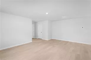 131 Primrose St, King, NC 27021 - Photo 6