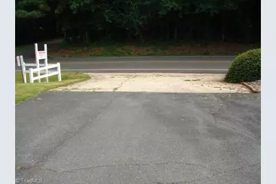 1277 E Salisbury Street, Asheboro, NC 27203 - Photo 12
