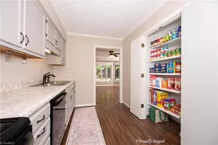 410 Ridgehaven Dr, Winston-Salem, NC 27104 - Photo 24
