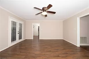 410 Ridgehaven Dr, Winston-Salem, NC 27104 - Photo 32