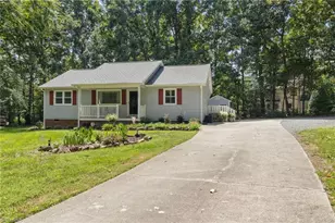 112 Nutbush Ct, Hillsborough, NC 27278 - Photo 4