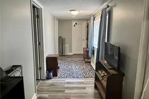 1817 SE Center St, Winston-Salem, NC 27127 - Photo 10