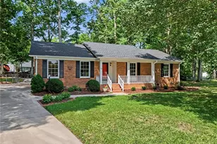 11 Sedley Ct, Greensboro, NC 27455 - Photo 2