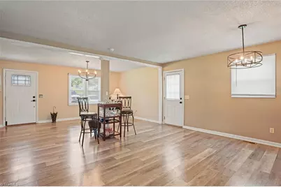 5006 Woodsboro Lane, Winston-Salem, NC 27105 - Photo 8