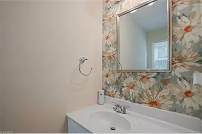 5006 Woodsboro Lane, Winston-Salem, NC 27105 - Photo 18