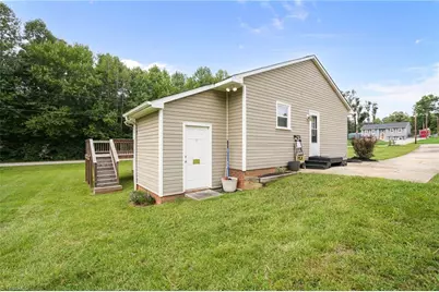 5006 Woodsboro Lane, Winston-Salem, NC 27105 - Photo 36