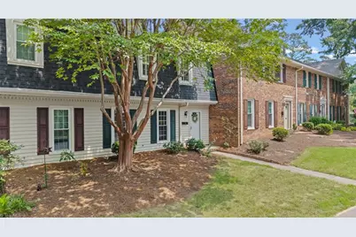 3860 Huntingreen Lane #C, Winston-Salem, NC 27106 - Photo 2