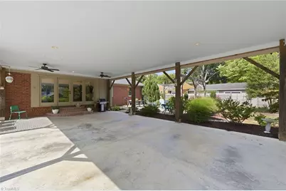 2807 Northampton Drive, Greensboro, NC 27408 - Photo 30