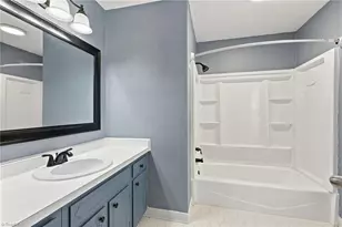 2424 Cottage Pl, Greensboro, NC 27455 - Photo 14