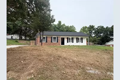 705 Lakecrest Avenue, High Point, NC 27265 - Photo 2