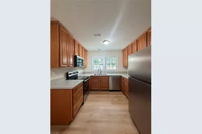 705 Lakecrest Avenue, High Point, NC 27265 - Photo 8