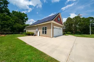 110 Grayson Dr, Salisbury, NC 28147 - Photo 4