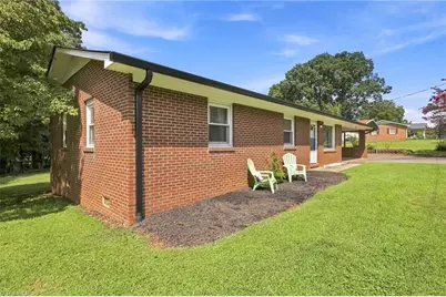 222 Easton Drive, North Wilkesboro, NC 28659 - Photo 4