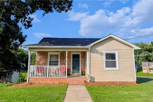 318 Hay St, Mount Airy, NC 27030 - Photo 2