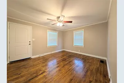 318 Hay Street, Mount Airy, NC 27030 - Photo 4