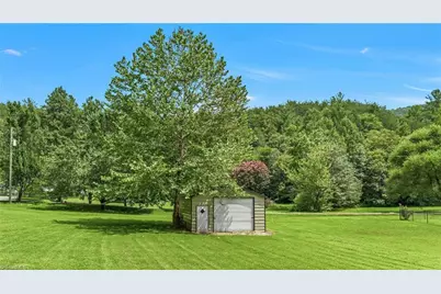 8112 N Nc Highway 16, Millers Creek, NC 28651 - Photo 36