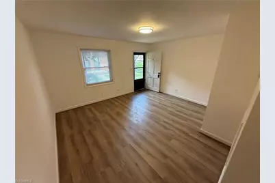 525 S Green Street #B, Winston-Salem, NC 27101 - Photo 4