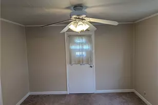 905 W Jefferson St, Mayodan, NC 27027 - Photo 8