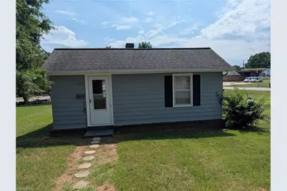 905 W Jefferson Street, Mayodan, NC 27027 - Photo 1
