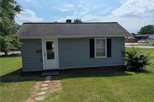905 W Jefferson St, Mayodan, NC 27027 - Photo 1