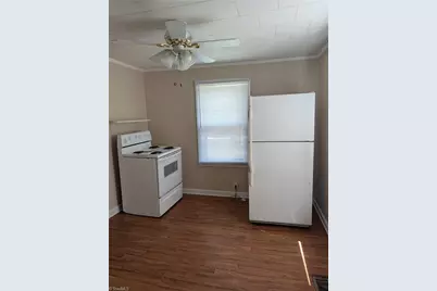 905 W Jefferson Street, Mayodan, NC 27027 - Photo 10