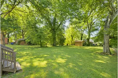 515 W Decatur Street, Madison, NC 27025 - Photo 26