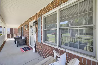 515 W Decatur Street, Madison, NC 27025 - Photo 6