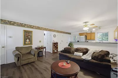 515 W Decatur Street, Madison, NC 27025 - Photo 8