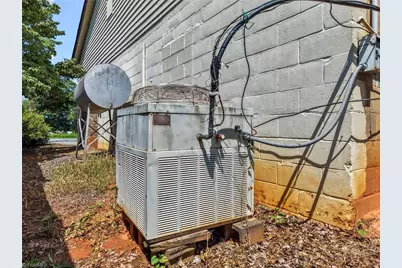 329 W Main Street, East Bend, NC 27018 - Photo 10
