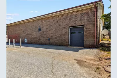 329 W Main Street, East Bend, NC 27018 - Photo 8