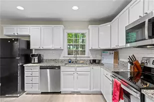 14 Brandy Wine Dr, Thomasville, NC 27360 - Photo 8