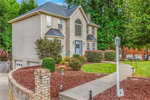 185 Spring Lake Ct, Lexington, NC 27295 - Photo 2