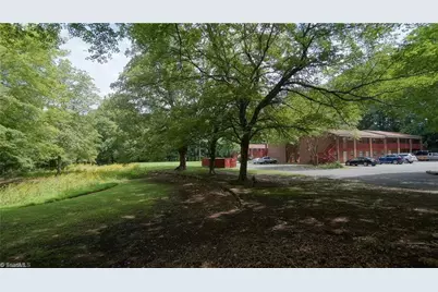 3300 Starlight Drive #01, Winston-Salem, NC 27107 - Photo 8