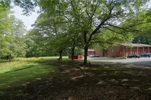3300 Starlight Dr, Winston-Salem, NC 27107 - Photo 8