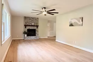 1904 Efland Dr, Greensboro, NC 27408 - Photo 4