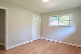 1904 Efland Dr, Greensboro, NC 27408 - Photo 12