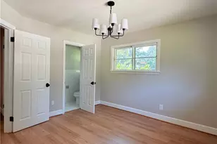 1904 Efland Dr, Greensboro, NC 27408 - Photo 10