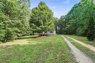 581 Candy Creek Rd, Reidsville, NC 27320 - Photo 4